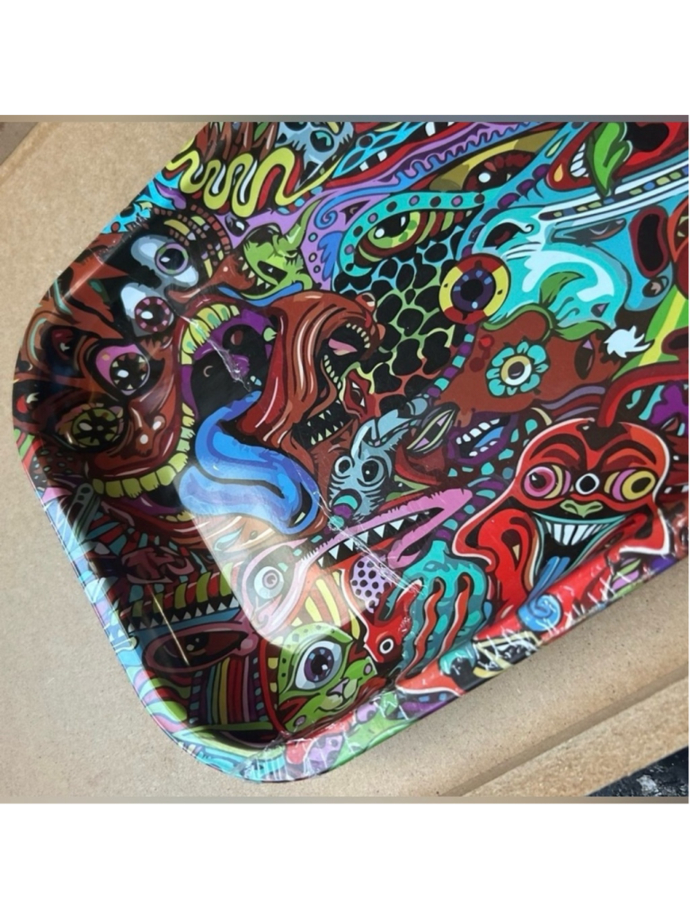 Psychedelic Rolling Tray with Soft Magnetic Lid - Picture 6 of 9